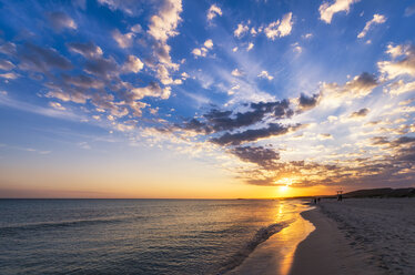 Spanien, Menorca, Son Bou, Sonnenuntergang - SMAF00720