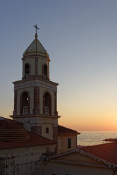 Italy, Campania, Province of Salerno, Santa Maria di Castellabate, chucrh at sunset - LBF01600
