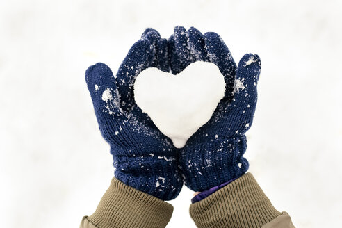 Snow heart on hands with gloves - MGOF03082