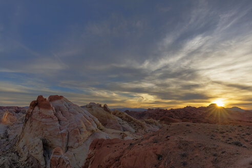 USA, Nevada, Valley of Fire State Park, sandstone and limestone rocks, White Domes at sunset - FOF09087