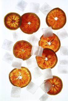 Orange slices and ice cubes - HSTF00046