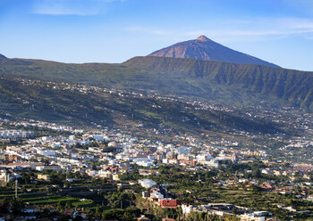 Spain, Tenerife, Orotava Valley and Pico del Teide as seen from Mirador de Humboldt - SIEF07354