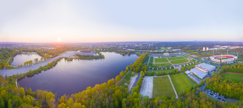 Deutschland, Bayern, Nürnberg, Dutzendteich, NS-Parteitagsgelände, Kongresshalle, Stadion, lizenzfreies Stockfoto