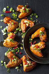 Marinated and grilled chicken wings - CSF28213