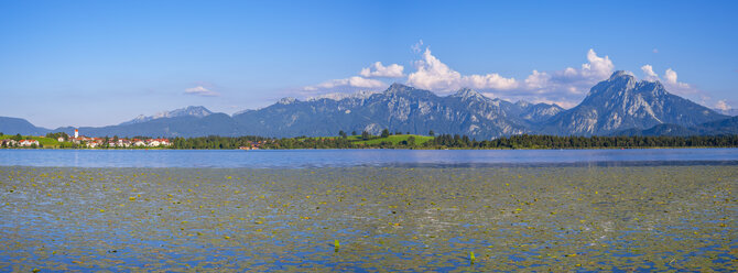 Germany, Bavaria, Allgaeu, Mountains at Lake Hopfensee - WGF01064