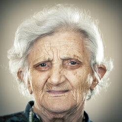 Portrait of an elderly lady - ZOCF00167