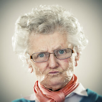 Portrait of an elderly lady - ZOCF00172