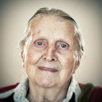 Portrait of an elderly lady - ZOCF00181
