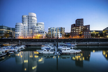 Deutschland, Düsseldorf, Medienhafen - PU00608