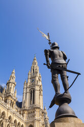 Austria, Vienna, new city hall, replica Statue Rathausmann - WDF03935