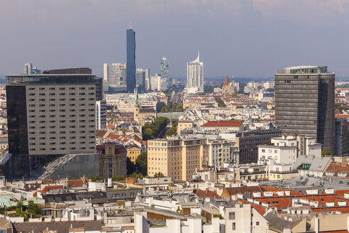 Österreich, Wien, Stadtbild mit Blick auf die Donau City - WDF03940