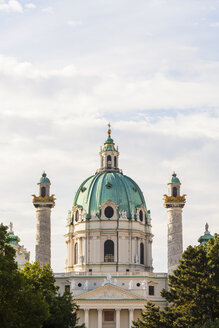 Österreich, Wien, Karlsplatz, Karlskirche - WDF03958