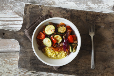 Gegrilltes Gemüse auf Polenta - EVGF03189