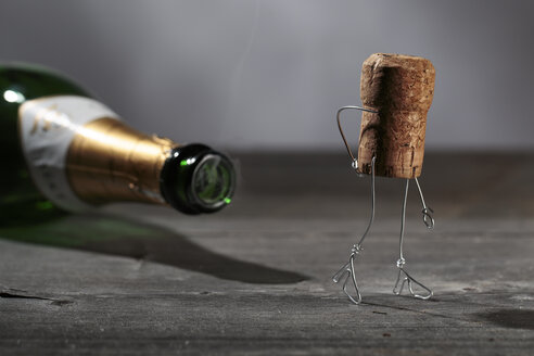 Champagne cork manikin - NIF00079