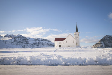 Island, Grundafjoerdur, Kirche bei Kirkjufell - EPF00429