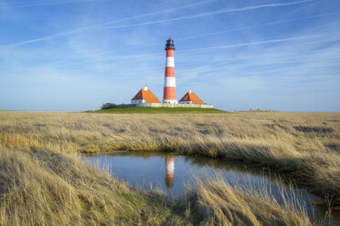 Deutschland, Schleswig-Holstein, Leuchtturm Westerheversand - RJF00690