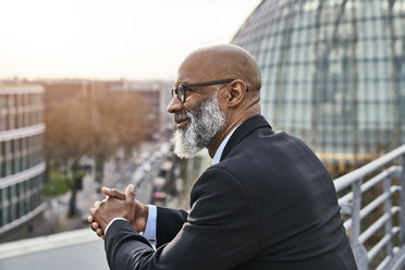 Portrait of a mature businessman - FMKF03793