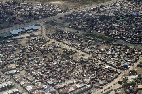 Haiti, Port-au-Prince, Slum von Cite Soleil, Luftaufnahme - FLKF00799