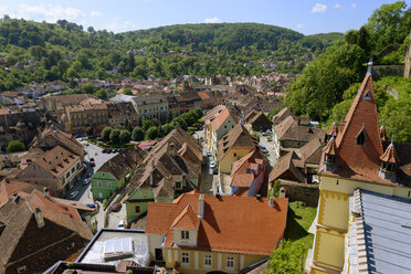 Rumänien, Sighisoara, Blick auf die Unterstadt - LBF01606