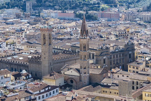 Italien, Florenz, Palazzo Vecchio von oben gesehen - LOMF00537