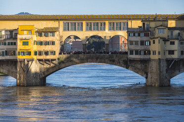 Italien, Florenz, Ponte Vecchio - LOMF00554