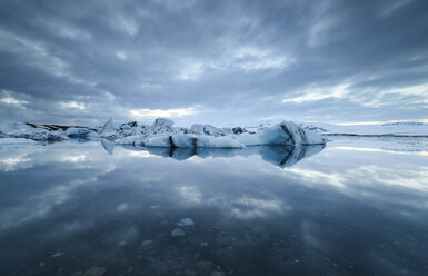 Iceland, Jokulsarlon glacial lake with ice and reflections - RAEF01856