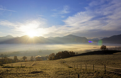 Germany, Bavaria, sunrise above Loisachmoor - LHF00527