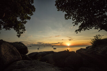 Thailand, Surat Thani, Ko Pha Ngan, Thong Nai Pan Yai Beach at sunset - DAWF00529