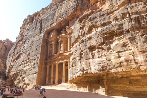 Jordanien, Petra, Blick auf Al Khazneh - MABF00453