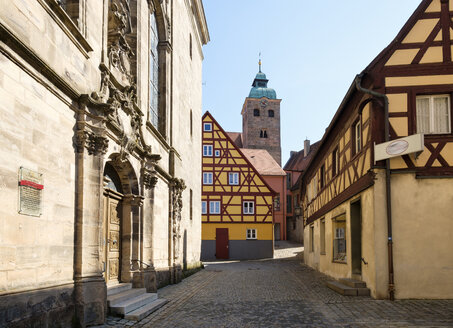 Deutschland, Mittelfranken, Spalt, Altstadt mit Kirche St. Emmeram - SIEF07421