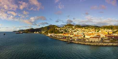 Karibik, Kleine Antillen, Grenada, St. George's, Hafen - AMF05395