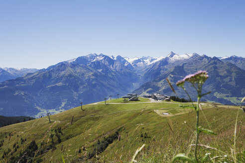 Austria, Salzburg State, mountain panorama from Schmittenhoehe - GWF05201