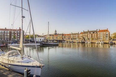 Niederlande, Zeeland, Middelburg, Stadthafen - THAF01950