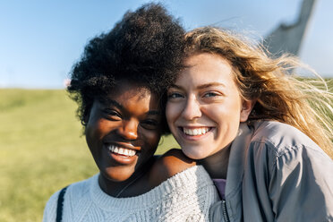 Portrait of two best friends outdoors - MGOF03346