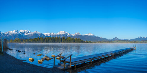 Germany, Bavaria, Allgaeu, Lake Hopfensee in the morning - WGF01080