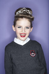 Portrait of laughing girl with red lips wearing hair decoration - FSF00886