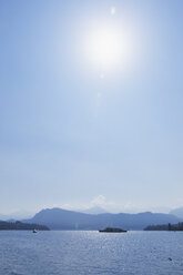 Schweiz, Luzern, Blick auf den Vierwaldstättersee - GWF05222