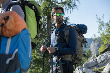 Italy, Friends trekking in the Dolomtes - ZOCF00461