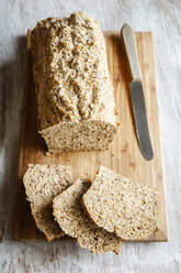 Home.baked spelt bread with flax and sesame - EVGF03227