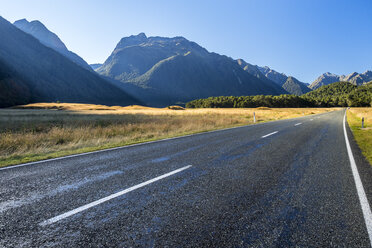 New Zealand, South Island, Fiordland National Park, Te Anau Milford Highway, Eglinton Valley - STSF01234