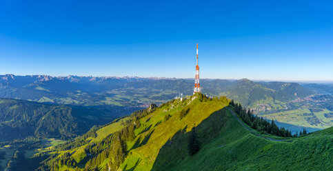 Deutschland, Bayern, Allgäu, Grünten, Funkturm auf Gipfel - WGF01093