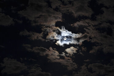 Full moon at cloudy night - NDF00656