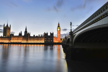 UK, London, Big Ben and London Bridge - STCF00328
