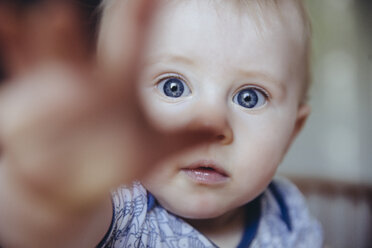 Portrait of baby boy - MFF03646