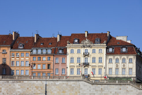 Polen, Warschau, historische Stadthäuser, Wohnhäuser entlang der Krakowskie Przedmiescie Straße - ABOF00209