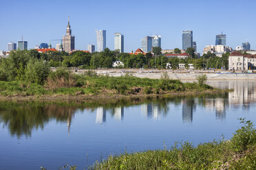 Poland, Warsaw, city center skyline from the bank of the Vistula River - ABOF00238