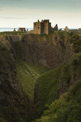 UK, Scotland, Stonehaven, Dunnottar Castle - FCF01211