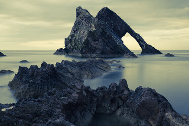 UK, Scotland, Bow Fiddle Rock - FCF01213