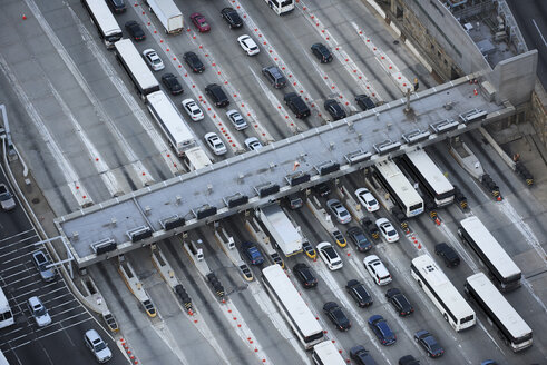 USA, New Jersey, Verkehr in New York City durch den Lincoln Tunnel, Luftaufnahme - BCDF00277