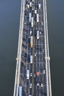 USA, New York City, Verkehr von Fort Lee über den Hudson River, Luftaufnahme - BCDF00285